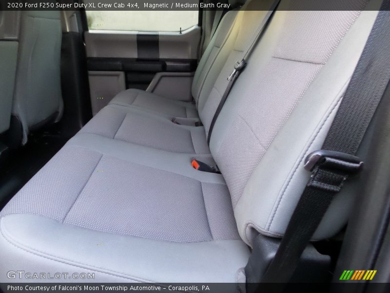 Magnetic / Medium Earth Gray 2020 Ford F250 Super Duty XL Crew Cab 4x4