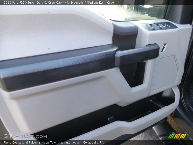 Magnetic / Medium Earth Gray 2020 Ford F250 Super Duty XL Crew Cab 4x4