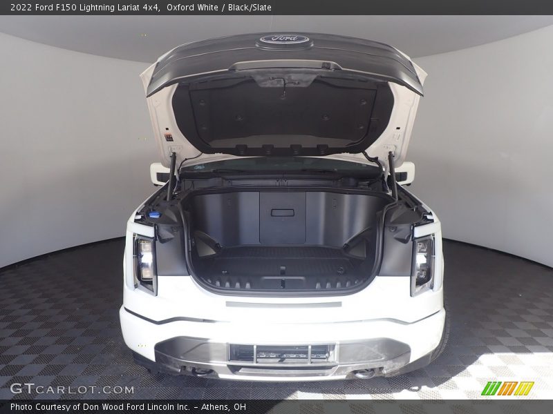  2022 F150 Lightning Lariat 4x4 Trunk