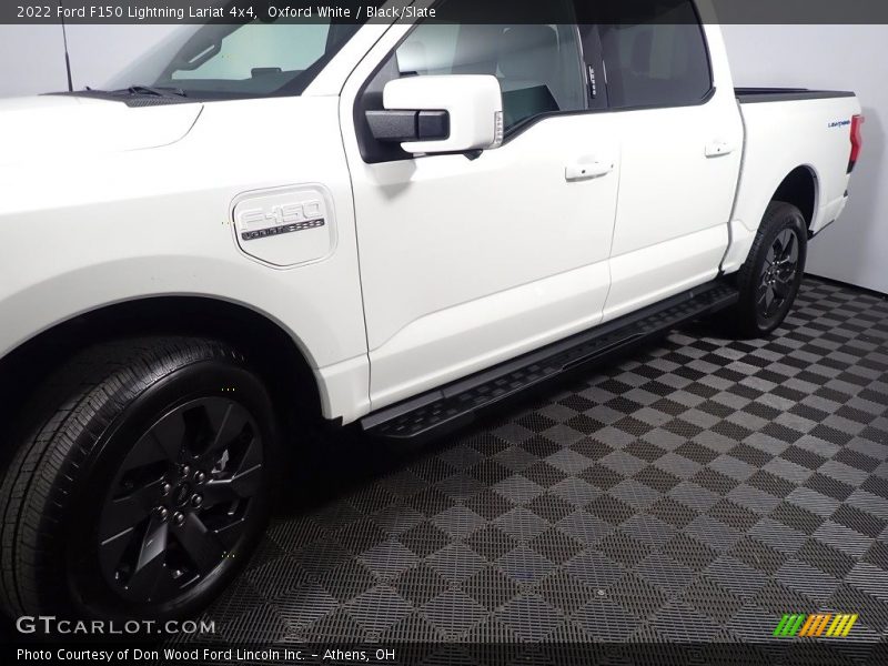 Oxford White / Black/Slate 2022 Ford F150 Lightning Lariat 4x4