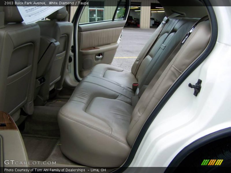 White Diamond / Taupe 2003 Buick Park Avenue