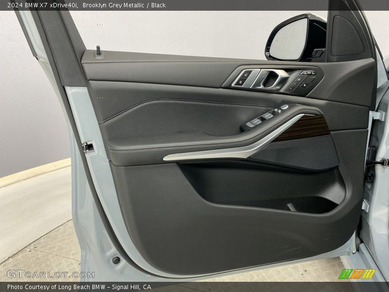 Door Panel of 2024 X7 xDrive40i