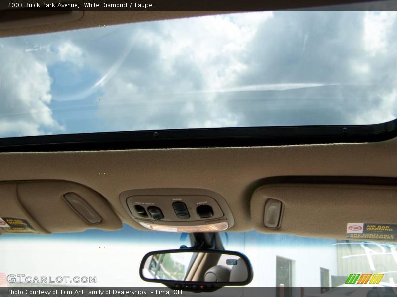 White Diamond / Taupe 2003 Buick Park Avenue