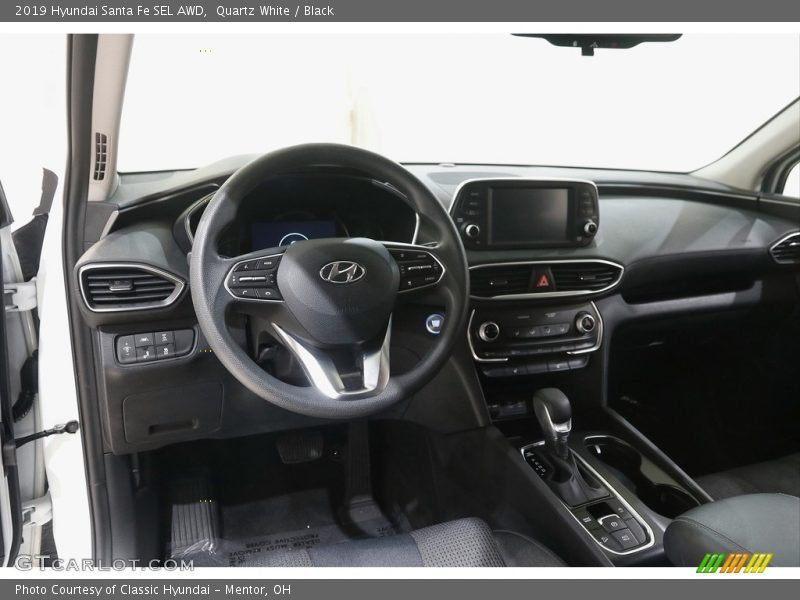 Quartz White / Black 2019 Hyundai Santa Fe SEL AWD