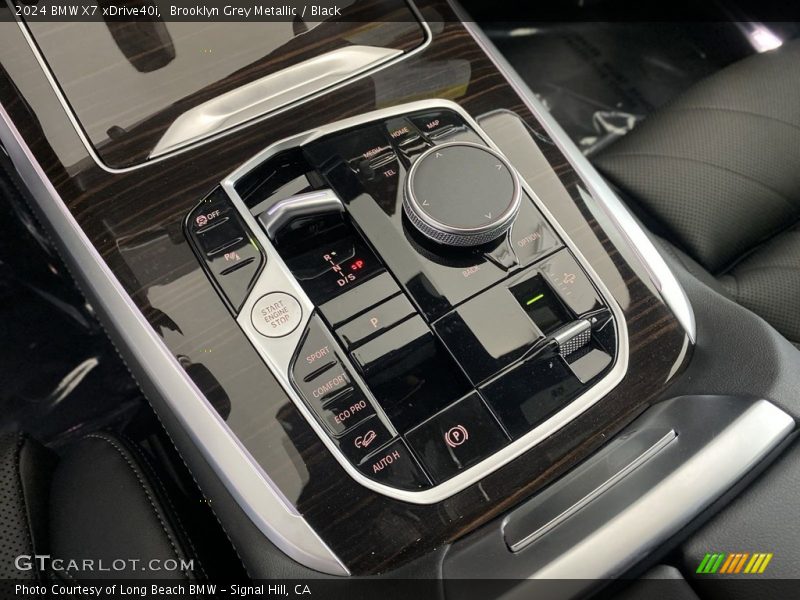 Brooklyn Grey Metallic / Black 2024 BMW X7 xDrive40i
