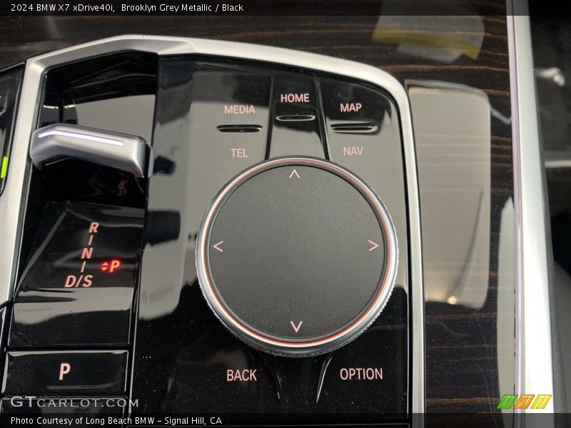 Brooklyn Grey Metallic / Black 2024 BMW X7 xDrive40i