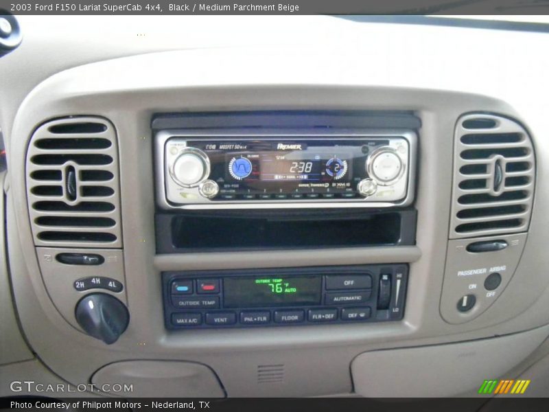 Black / Medium Parchment Beige 2003 Ford F150 Lariat SuperCab 4x4