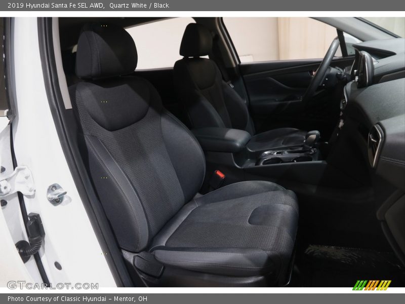 Quartz White / Black 2019 Hyundai Santa Fe SEL AWD