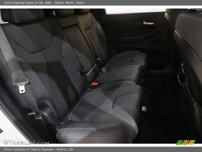 Quartz White / Black 2019 Hyundai Santa Fe SEL AWD