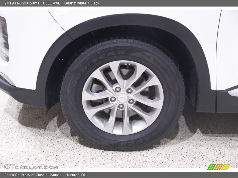 Quartz White / Black 2019 Hyundai Santa Fe SEL AWD