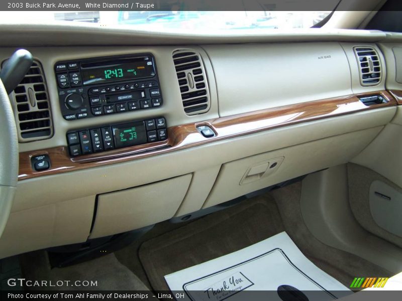 White Diamond / Taupe 2003 Buick Park Avenue