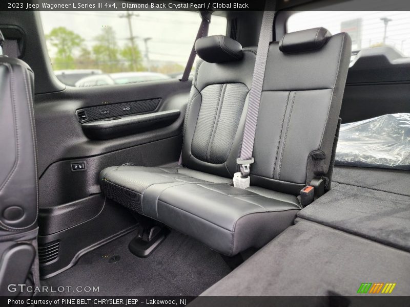 Diamond Black Crystal Pearl / Global Black 2023 Jeep Wagoneer L Series III 4x4