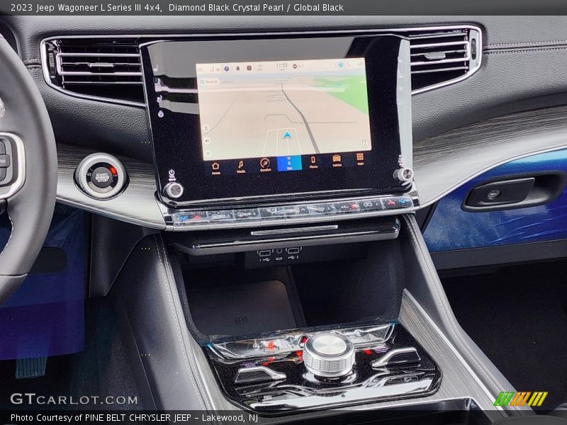 Diamond Black Crystal Pearl / Global Black 2023 Jeep Wagoneer L Series III 4x4