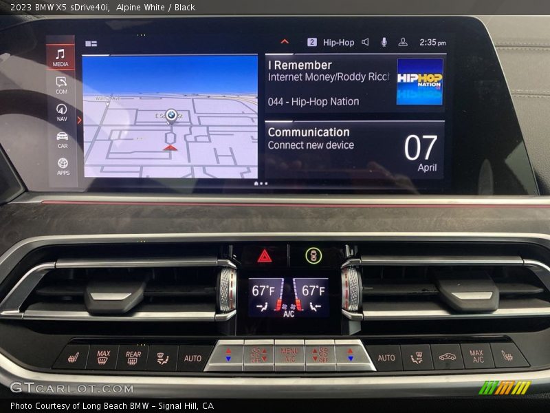 Alpine White / Black 2023 BMW X5 sDrive40i