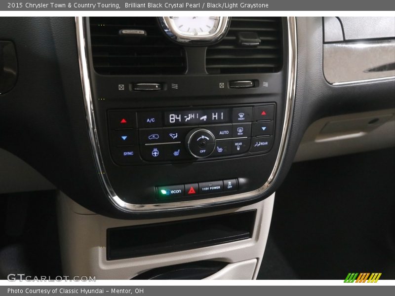 Brilliant Black Crystal Pearl / Black/Light Graystone 2015 Chrysler Town & Country Touring
