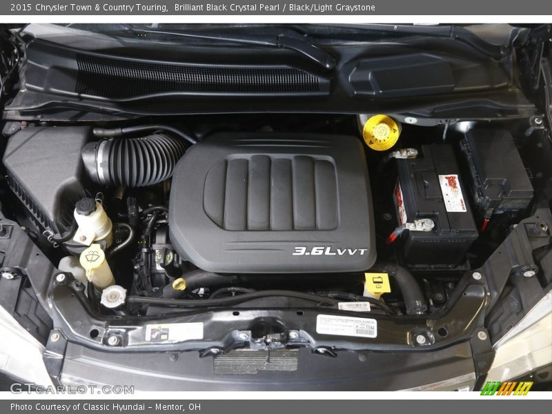 Brilliant Black Crystal Pearl / Black/Light Graystone 2015 Chrysler Town & Country Touring