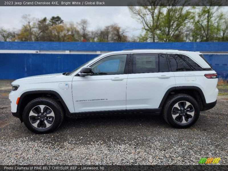  2023 Grand Cherokee 4XE Bright White