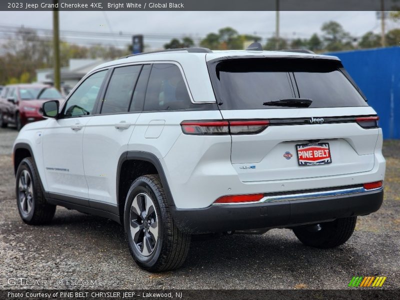 Bright White / Global Black 2023 Jeep Grand Cherokee 4XE