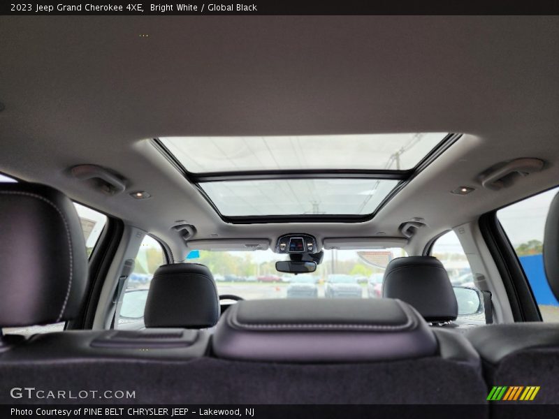 Sunroof of 2023 Grand Cherokee 4XE