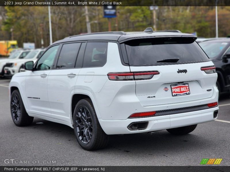 Bright White / Global Black 2023 Jeep Grand Cherokee L Summit 4x4