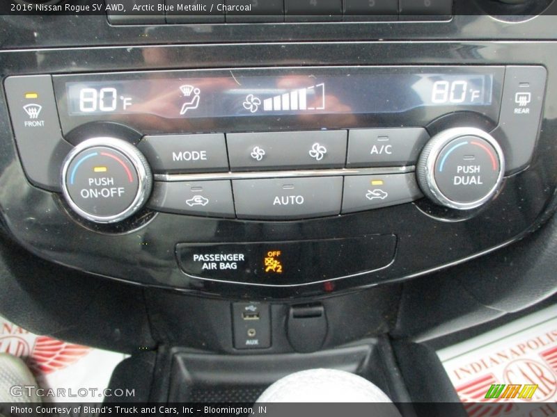Arctic Blue Metallic / Charcoal 2016 Nissan Rogue SV AWD