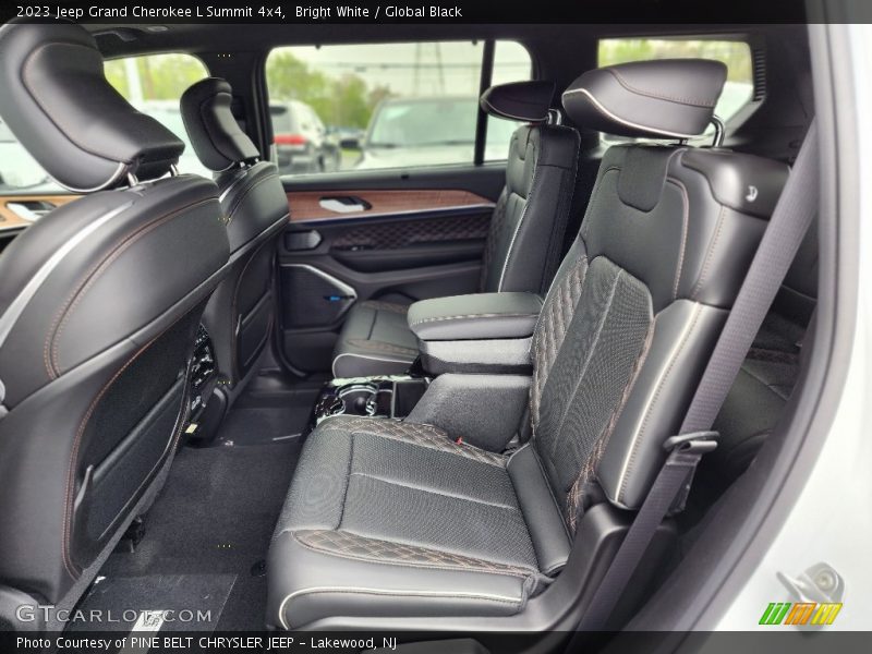 Bright White / Global Black 2023 Jeep Grand Cherokee L Summit 4x4