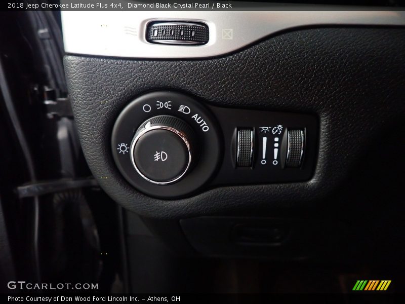 Diamond Black Crystal Pearl / Black 2018 Jeep Cherokee Latitude Plus 4x4