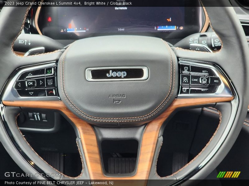 Bright White / Global Black 2023 Jeep Grand Cherokee L Summit 4x4