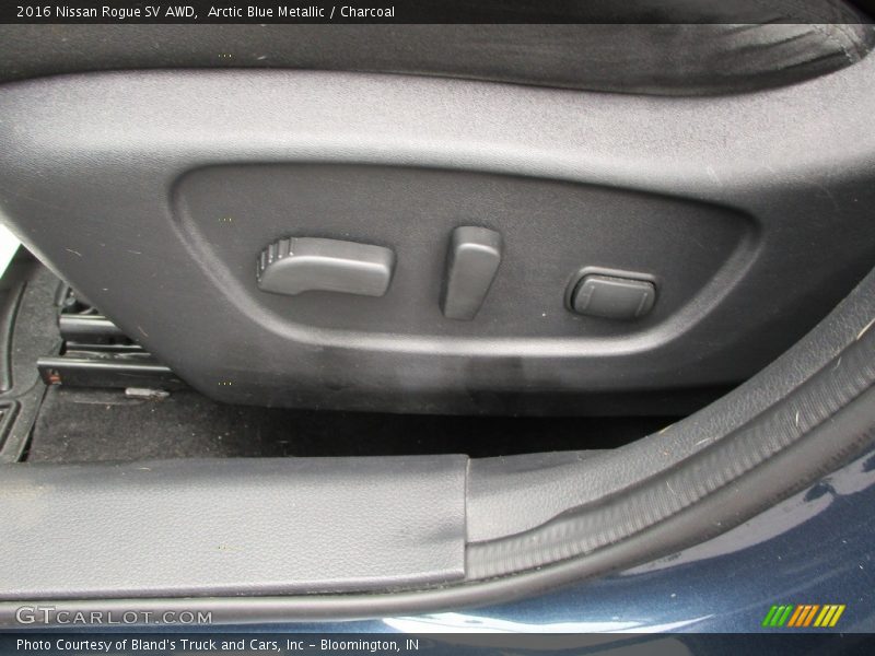 Arctic Blue Metallic / Charcoal 2016 Nissan Rogue SV AWD