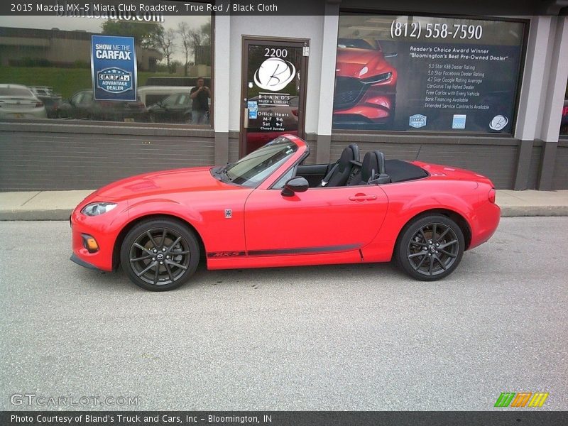 True Red / Black Cloth 2015 Mazda MX-5 Miata Club Roadster