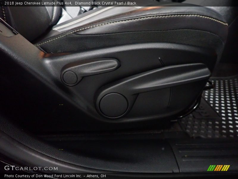 Diamond Black Crystal Pearl / Black 2018 Jeep Cherokee Latitude Plus 4x4