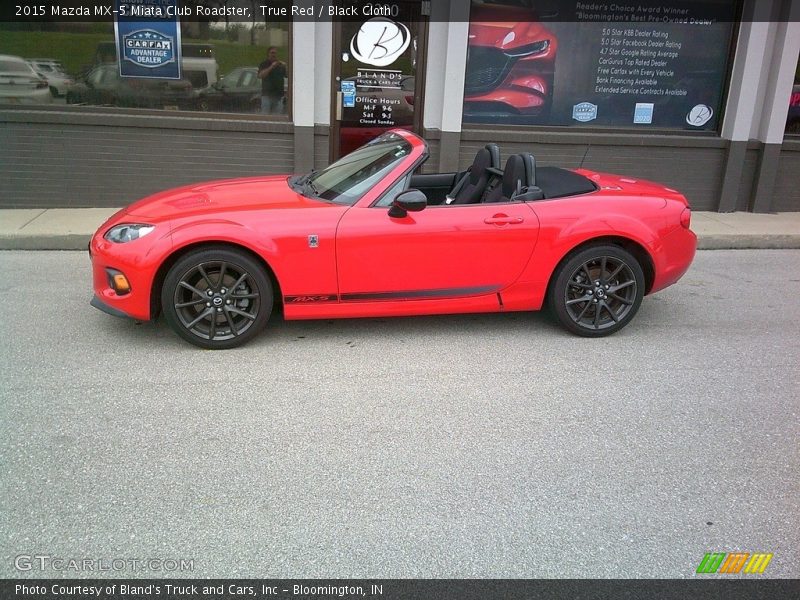 True Red / Black Cloth 2015 Mazda MX-5 Miata Club Roadster