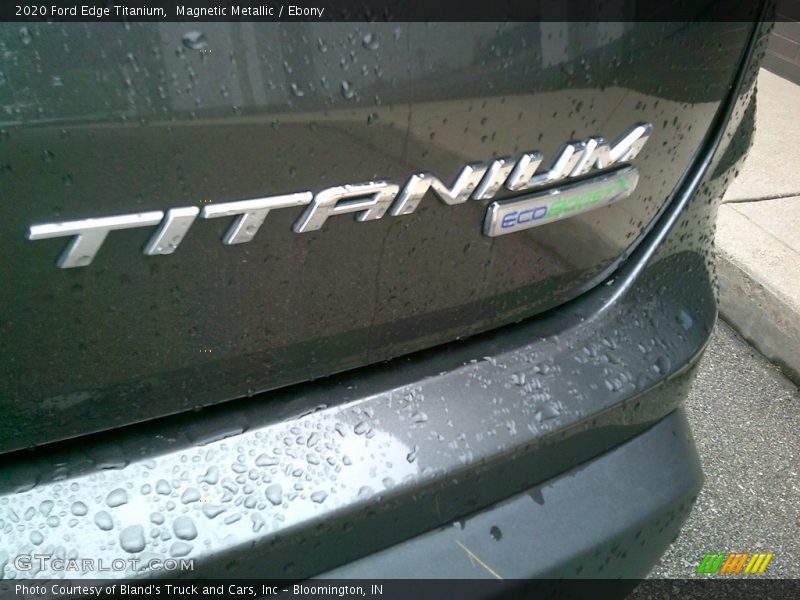 Magnetic Metallic / Ebony 2020 Ford Edge Titanium