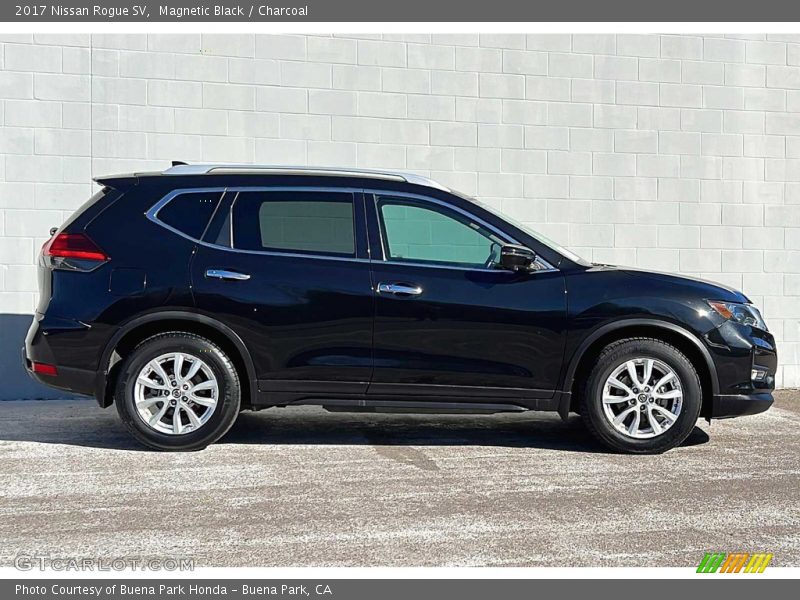  2017 Rogue SV Magnetic Black