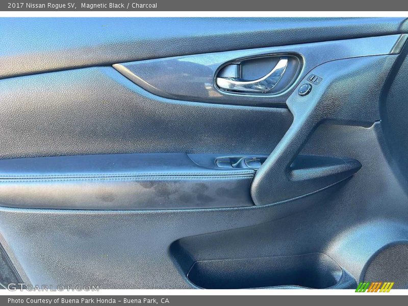 Door Panel of 2017 Rogue SV