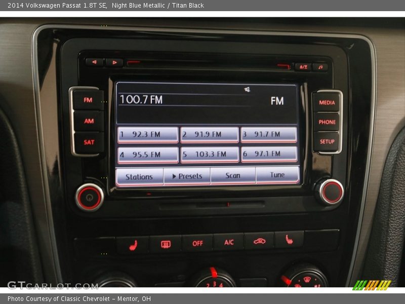 Audio System of 2014 Passat 1.8T SE