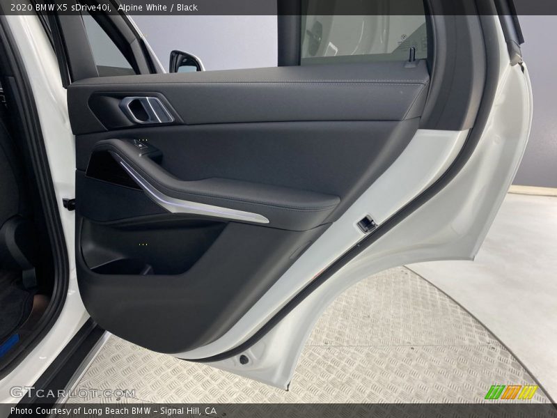 Alpine White / Black 2020 BMW X5 sDrive40i