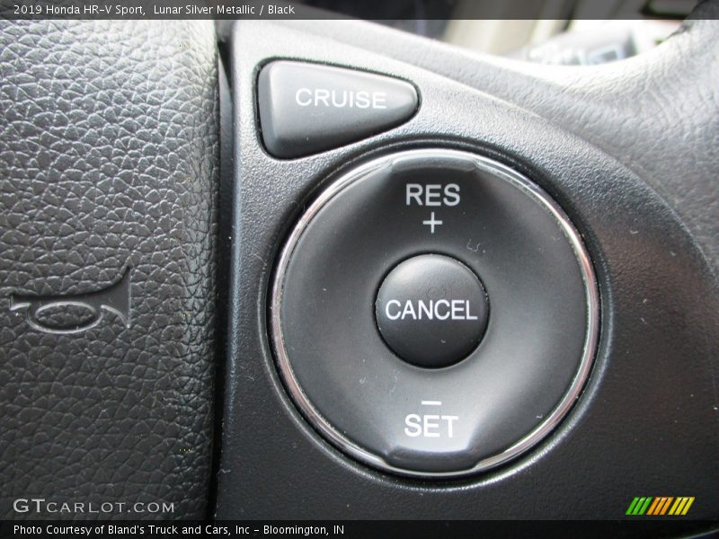 Lunar Silver Metallic / Black 2019 Honda HR-V Sport