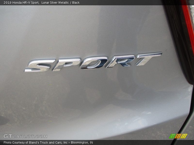 Lunar Silver Metallic / Black 2019 Honda HR-V Sport