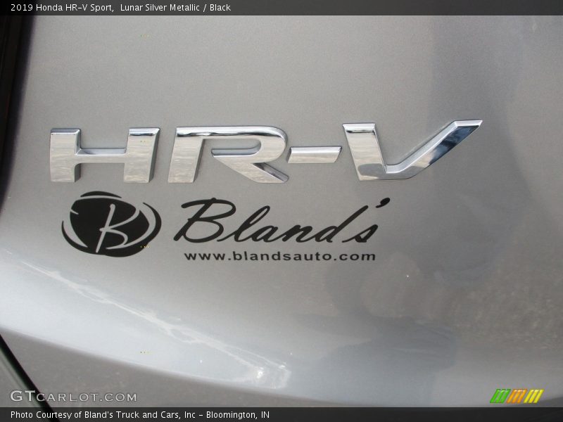Lunar Silver Metallic / Black 2019 Honda HR-V Sport