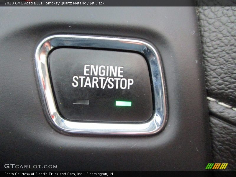 Smokey Quartz Metallic / Jet Black 2020 GMC Acadia SLT