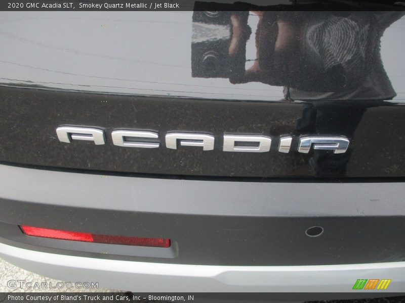 Smokey Quartz Metallic / Jet Black 2020 GMC Acadia SLT