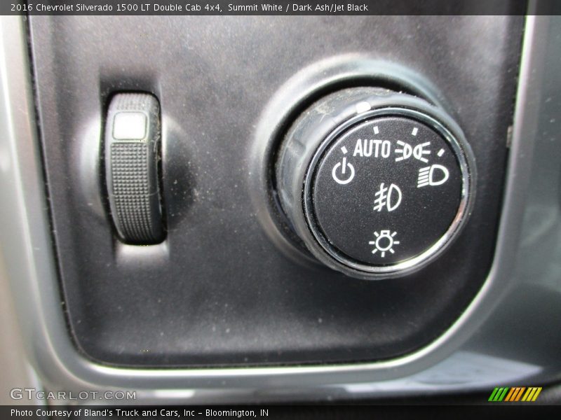 Summit White / Dark Ash/Jet Black 2016 Chevrolet Silverado 1500 LT Double Cab 4x4