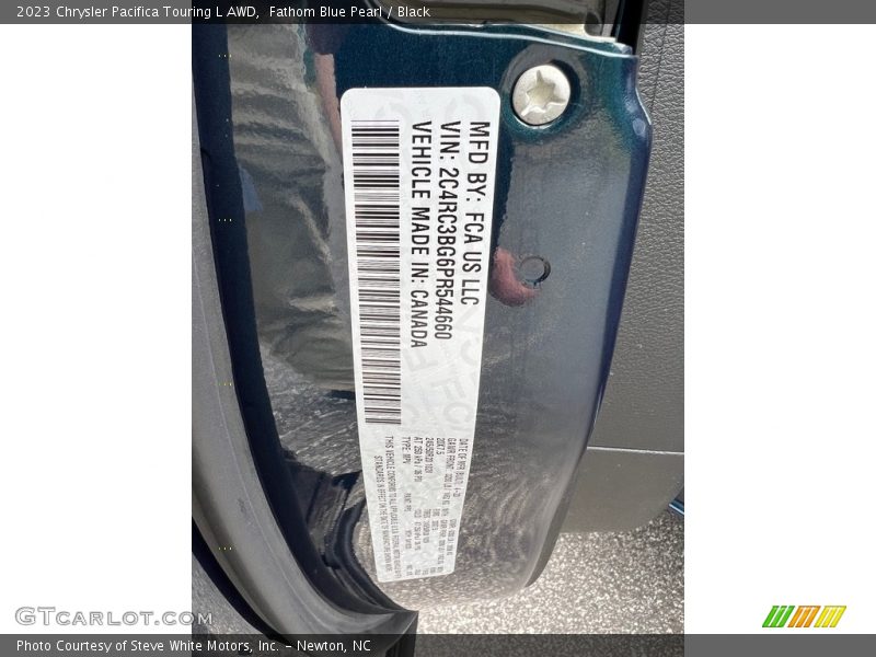 Fathom Blue Pearl / Black 2023 Chrysler Pacifica Touring L AWD