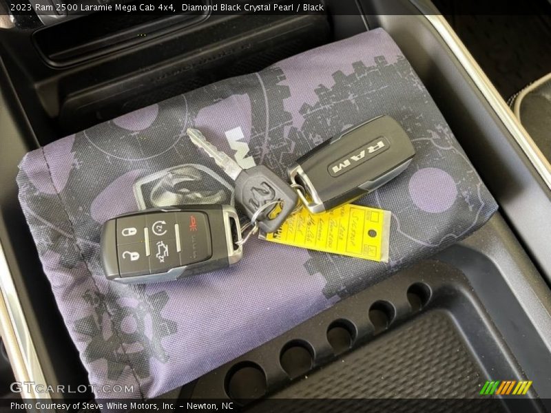 Keys of 2023 2500 Laramie Mega Cab 4x4