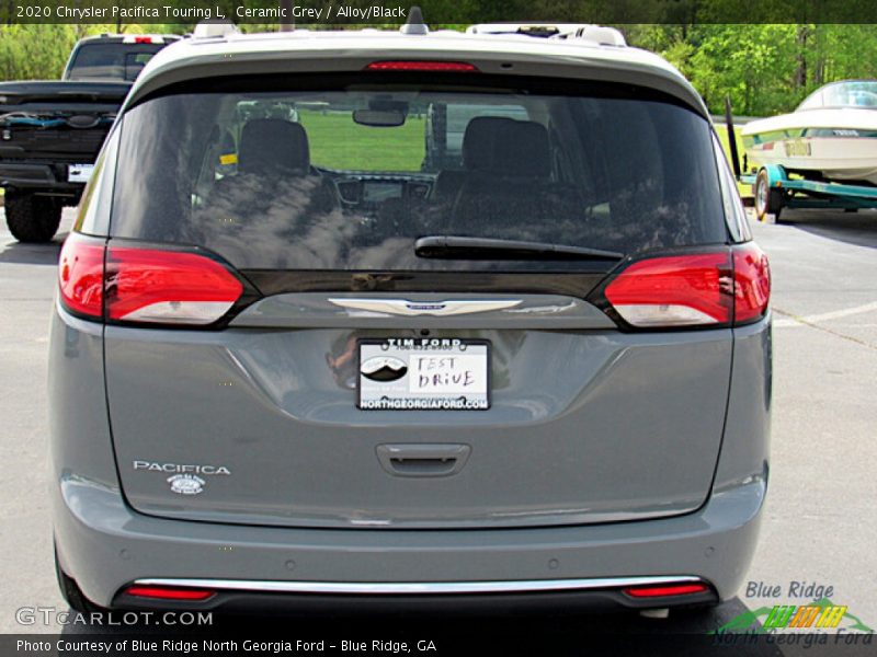 Ceramic Grey / Alloy/Black 2020 Chrysler Pacifica Touring L
