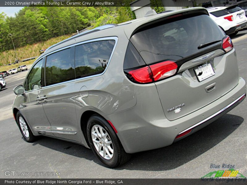 Ceramic Grey / Alloy/Black 2020 Chrysler Pacifica Touring L