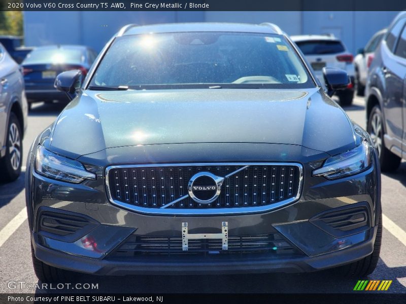 Pine Grey Metallic / Blonde 2020 Volvo V60 Cross Country T5 AWD