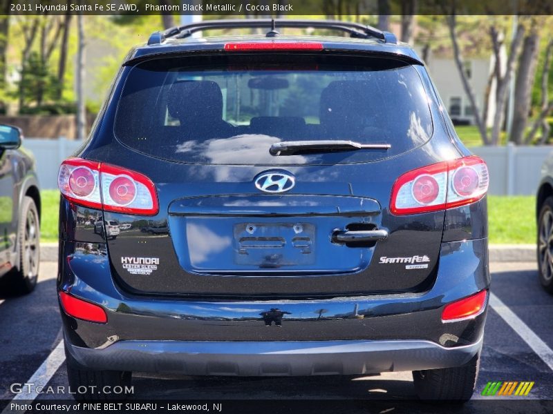 Phantom Black Metallic / Cocoa Black 2011 Hyundai Santa Fe SE AWD