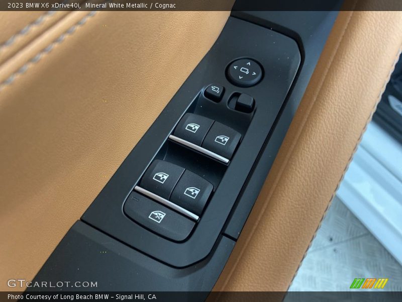 Controls of 2023 X6 xDrive40i
